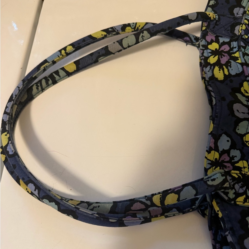 Vera Bradley sweet pleat tote Indigo Pop - Picture 4 of 5